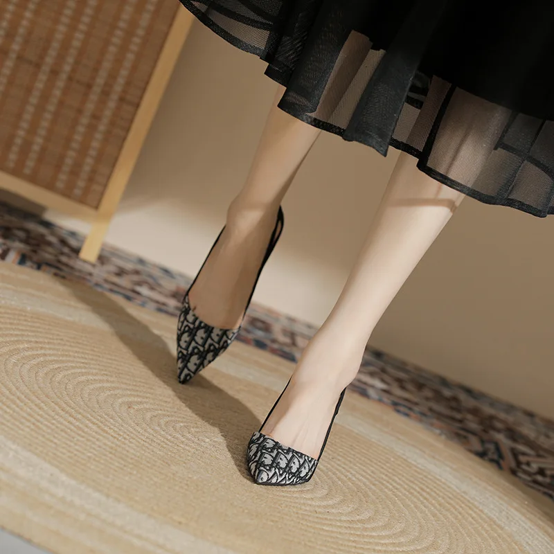 Embroidered Ladies Sandals Fashion Pointed Heeled 2025 New Luxury Heeled High Heeled Women's Shoes