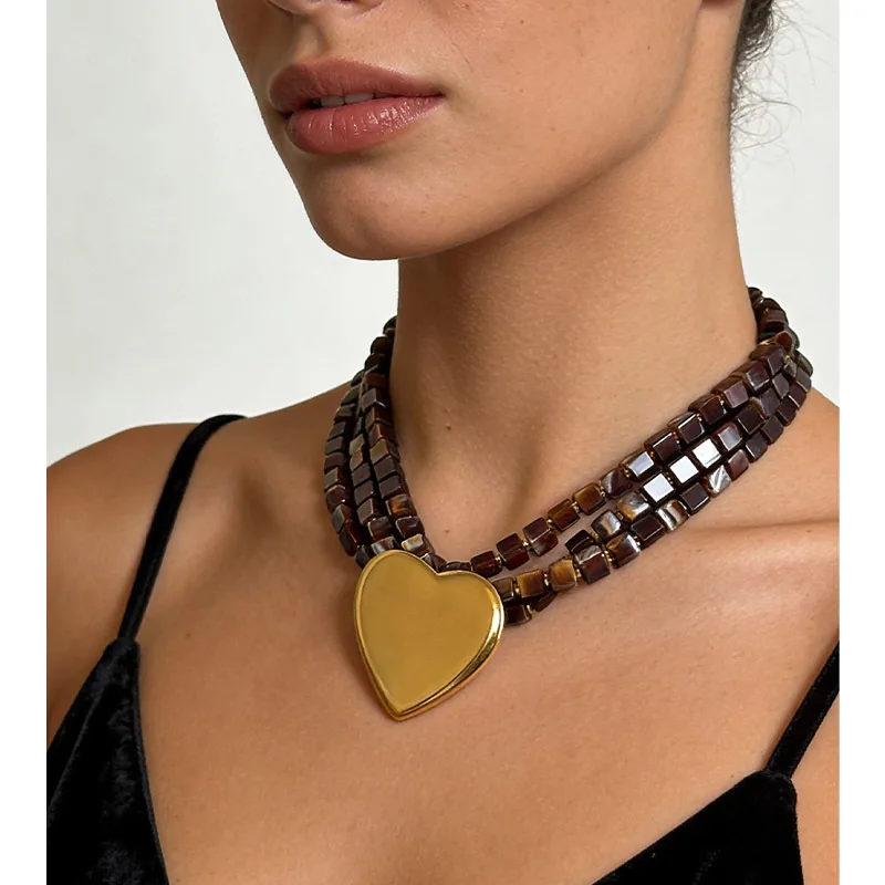 

Punk Layered Resin Bead Handmade Chain Metal Heart Pendant Necklace for Women Fashion Stainless Steel Jewelrys Gifts