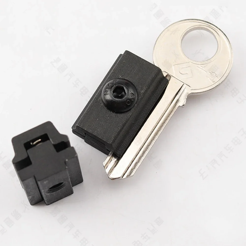 

GOSO Special Vertical Clamp Auxiliary With Tooth Opening Double-sided Tooth Fixture Locksmith Tool