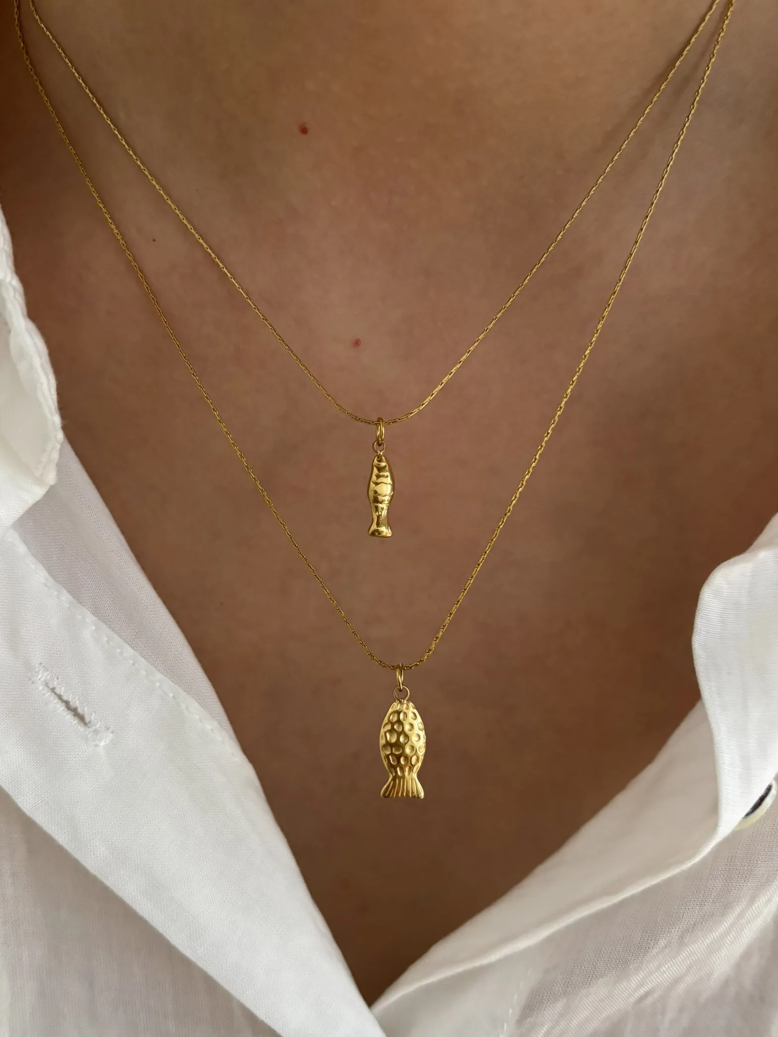 Peri'sbox 18K Gold-plated Cute Sparkly Exquisite Fish Shaped Pendant for Women Romantic Chic Daily Party Dating Jewelry Necklace