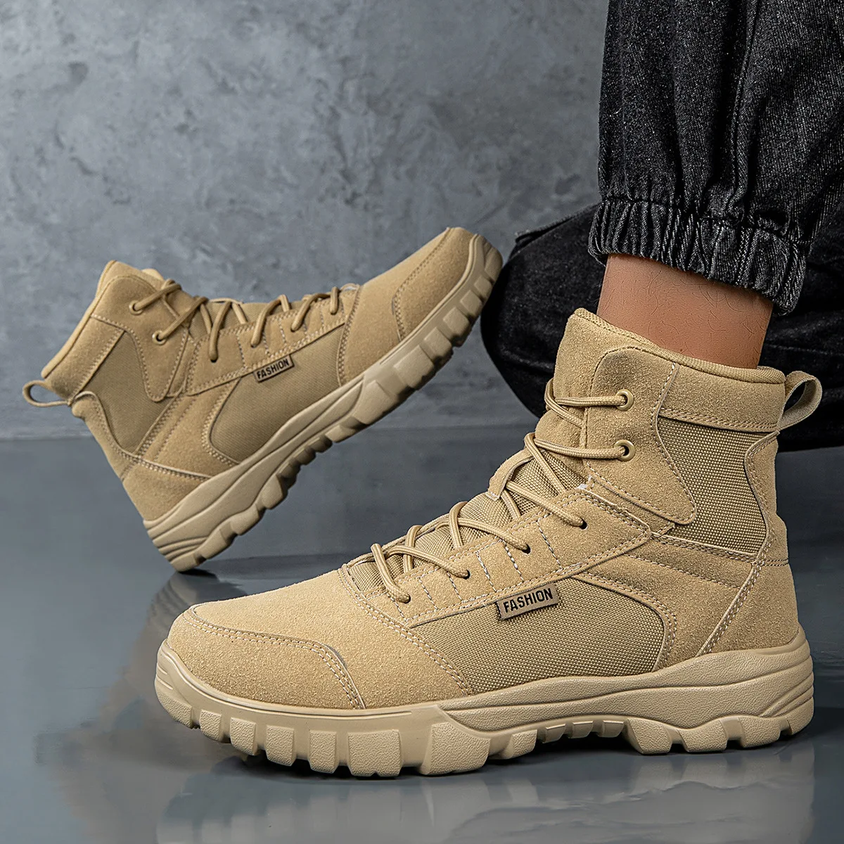 Zapatos de hombre Otoño e Invierno nuevas botas militares altas para deportes al aire libre zapatos casuales de moda zapatos para caminar al aire libre