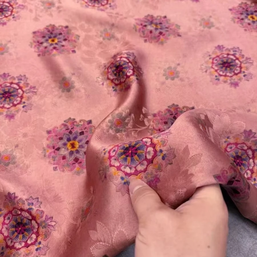 

Розовая тяжелая шелковая ткань шириной 114 см, ширина 25 мм, для шитья своими руками, летнее платье, пижамные штаны, мягкая удобная шелковая ткань R2411