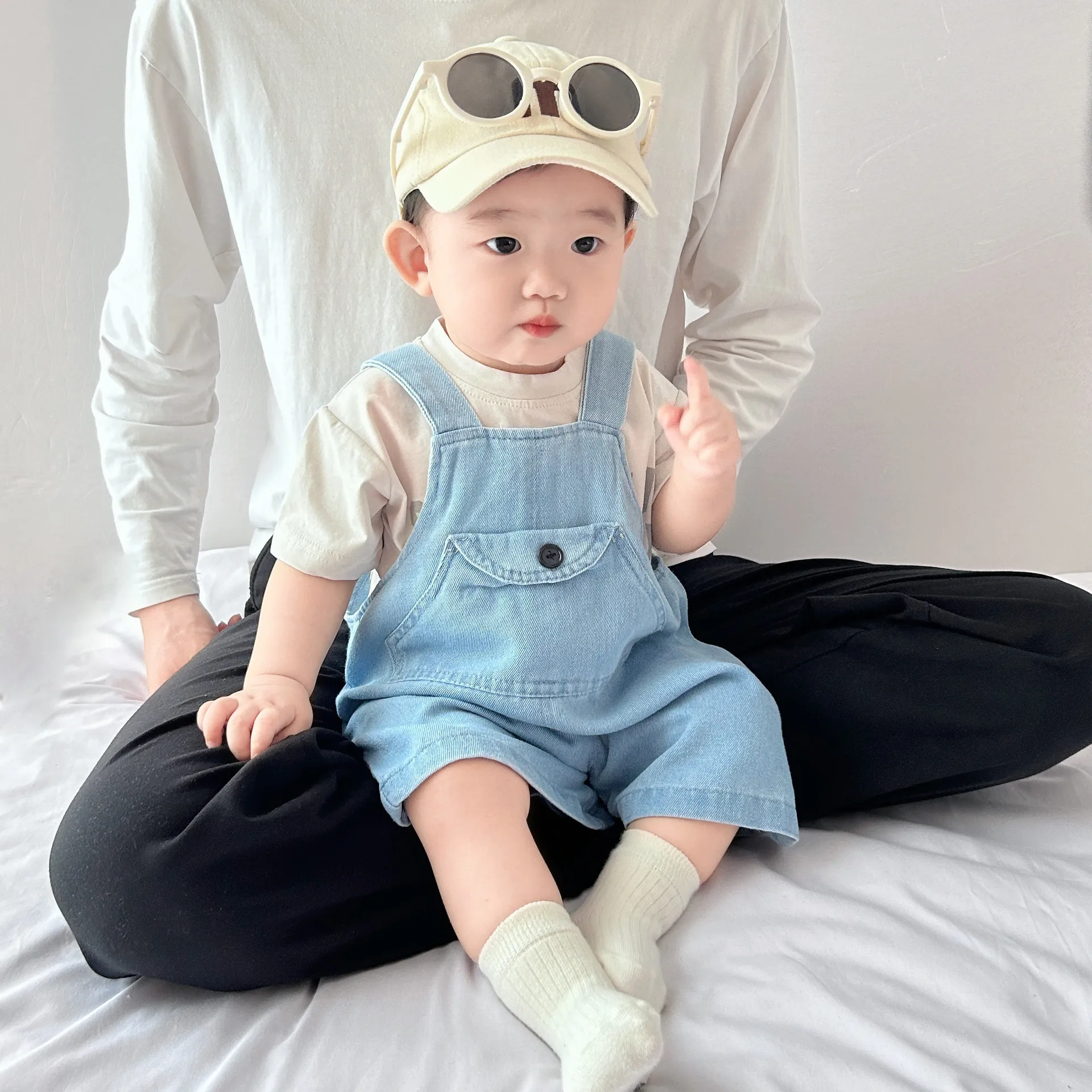 Baby Clothing Summer Soft Denim Suspenders Fashionable 2024 Solid Color Fashionable Handsome Casual Simple Outing Clothes