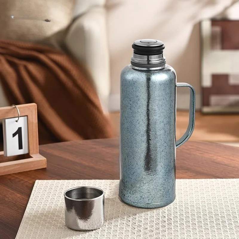 pure titanium thermos household high-end thermal insulation pot, bullet cover outdoor camping temperature display water bottle