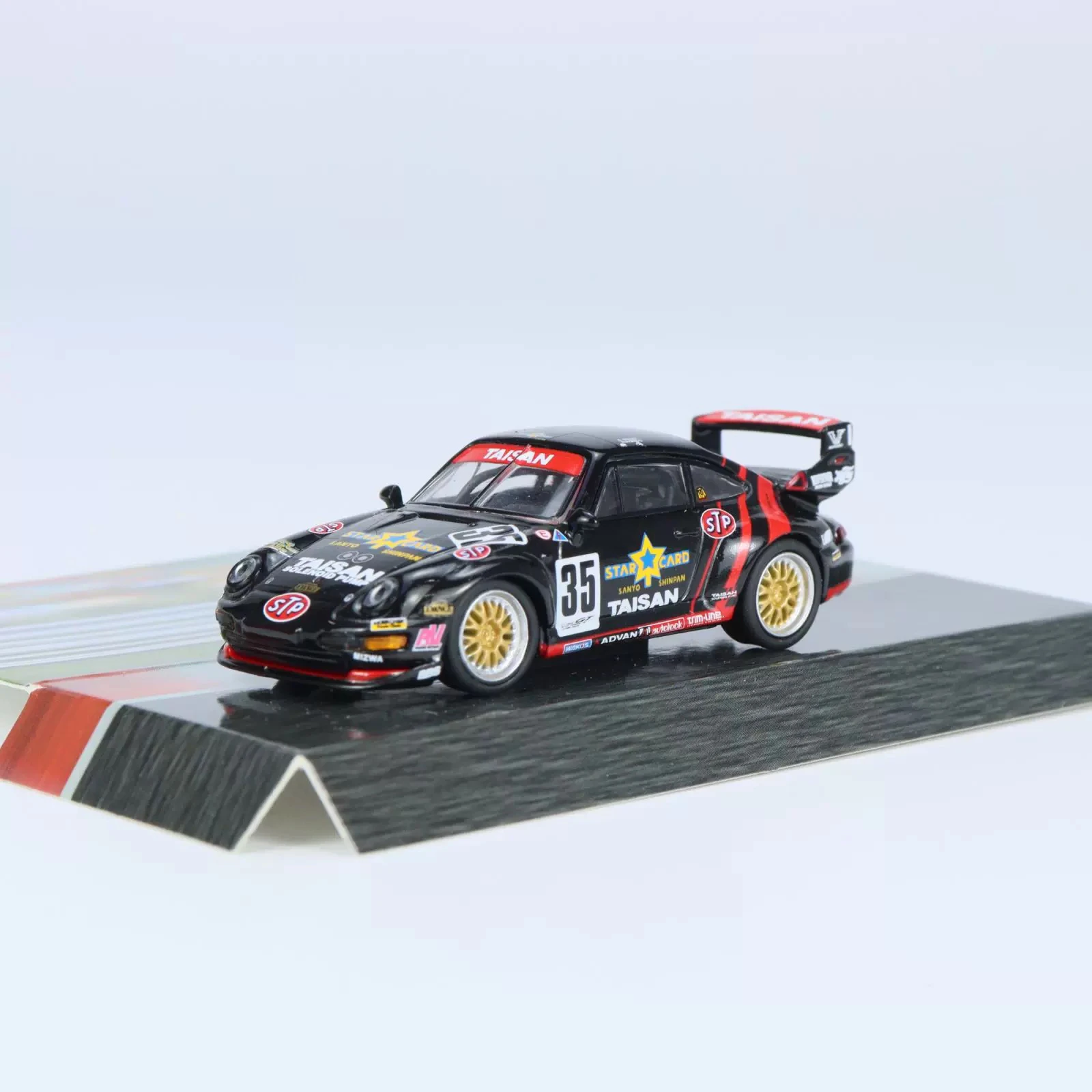 دييكاست 1:64 مقياس تارماك يعمل بورش 911 بورش 993 35 GT2 سبيكة سيارة نموذج تحصيل لعبة هدية تذكارية عرض حلية