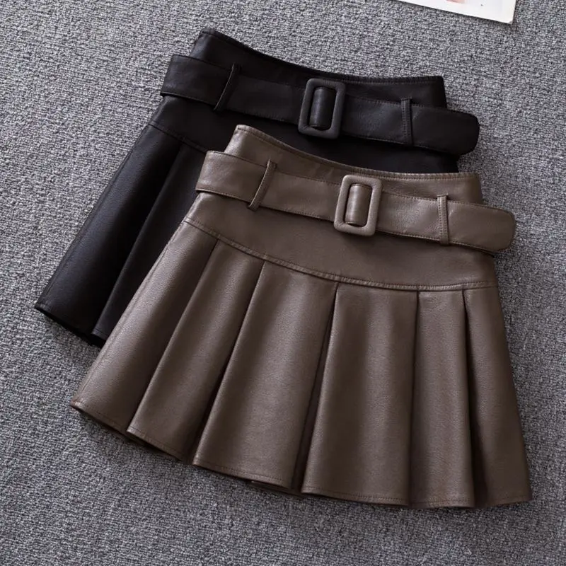 Falda plisada de cuero PU para mujer, Falda corta de cintura alta para otoño e invierno, falda acampanada ajustada a la moda para personas pequeñas