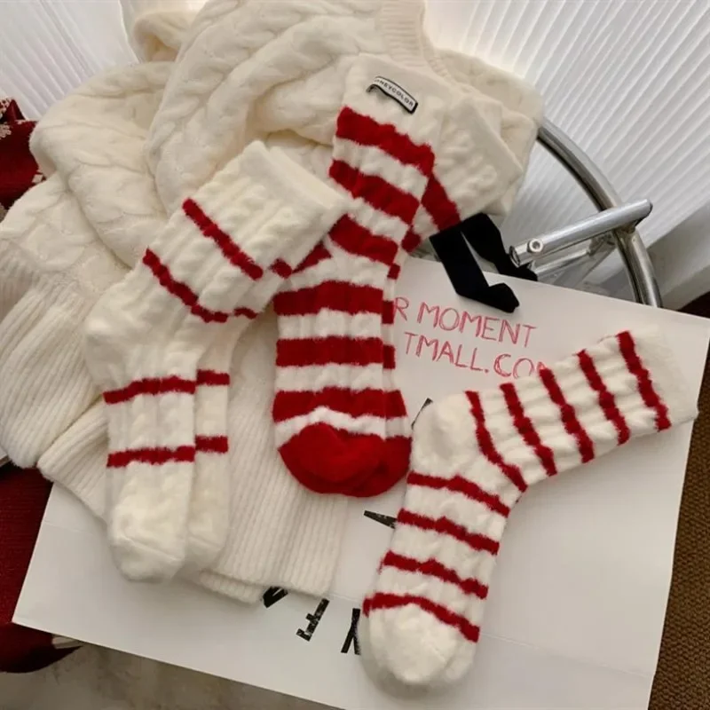 

New Year's Thick Socks Red Striped Women's Middle Socks Warm Soft Velvet Home Fibres Middle Socks Fashionable One Size Fits All