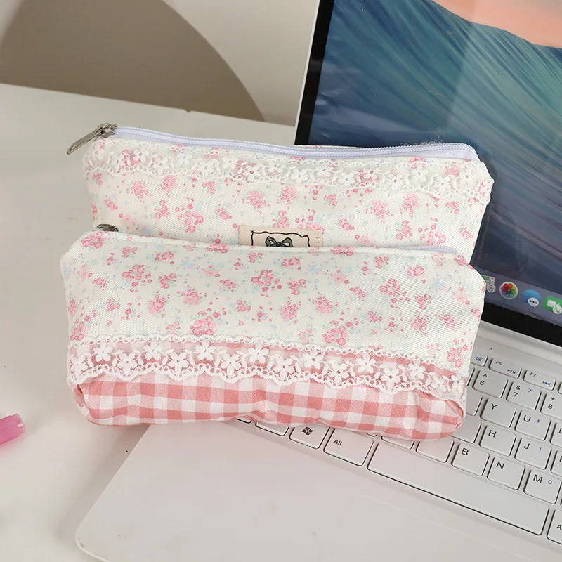 

Lace Floral Pencil Case Large Capacity Large Capacity Pencil Case Floral Lace Pen Bag Charming Multifunctional Stationery Bag