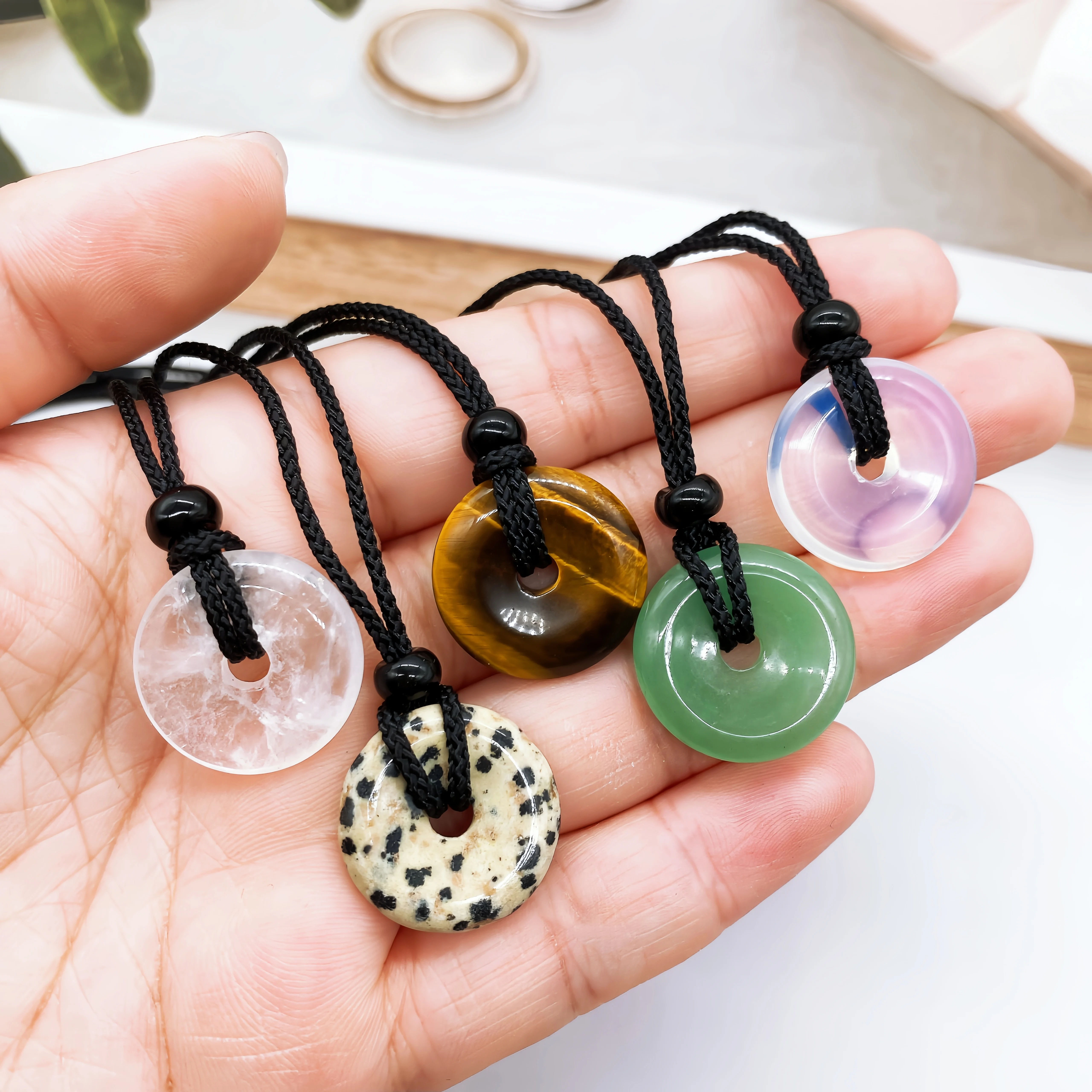 High Quality Natural Stone Agate Amethyst Round Donut Pendant Crystal Quartz Neckace Home Decor Women Men Party Gift Jewelry