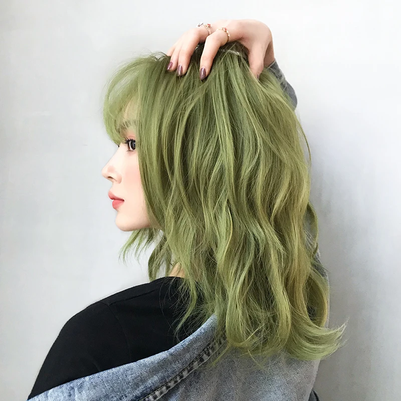 7JHH WIGS High Density Synthetic Short Wave Green Wig for Women Daily Party Shoulder Length Wavy Hair Wigs with Curtain Bangs