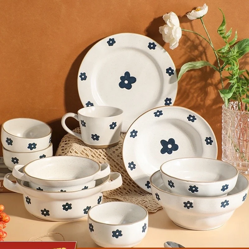 Juego de vajilla de cerámica Retro japonesa, tazón de dos orejas, plato de sopa, taza de café, regalo para cafetería y hogar, color azul Floral, sésamo, bajo esmalte