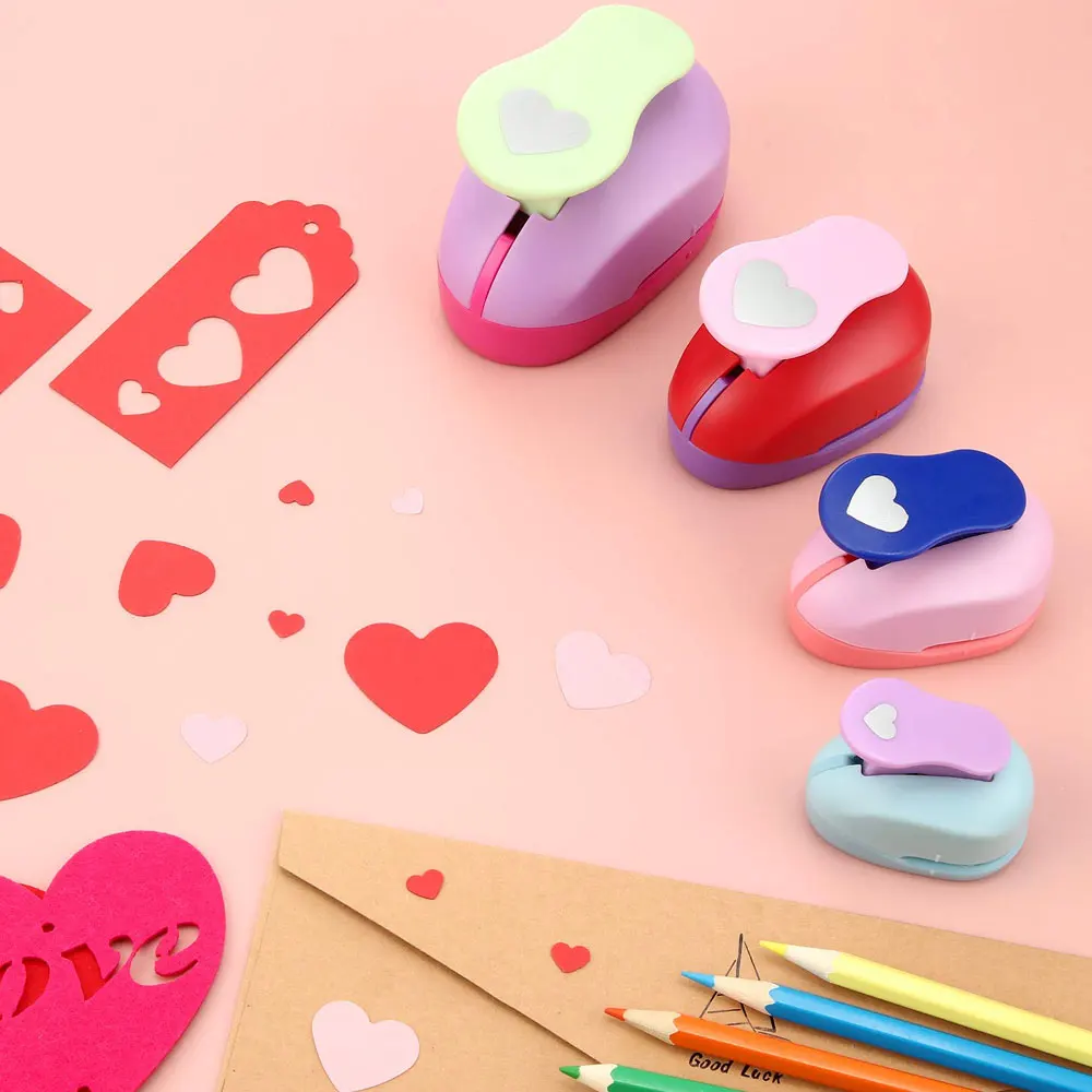 1pc Heart-Shaped Handmade Hole Punch - Multiple Sizes, DIY Scrapbook Hole Punch, Creative Project Embossing Tool (Random Color)