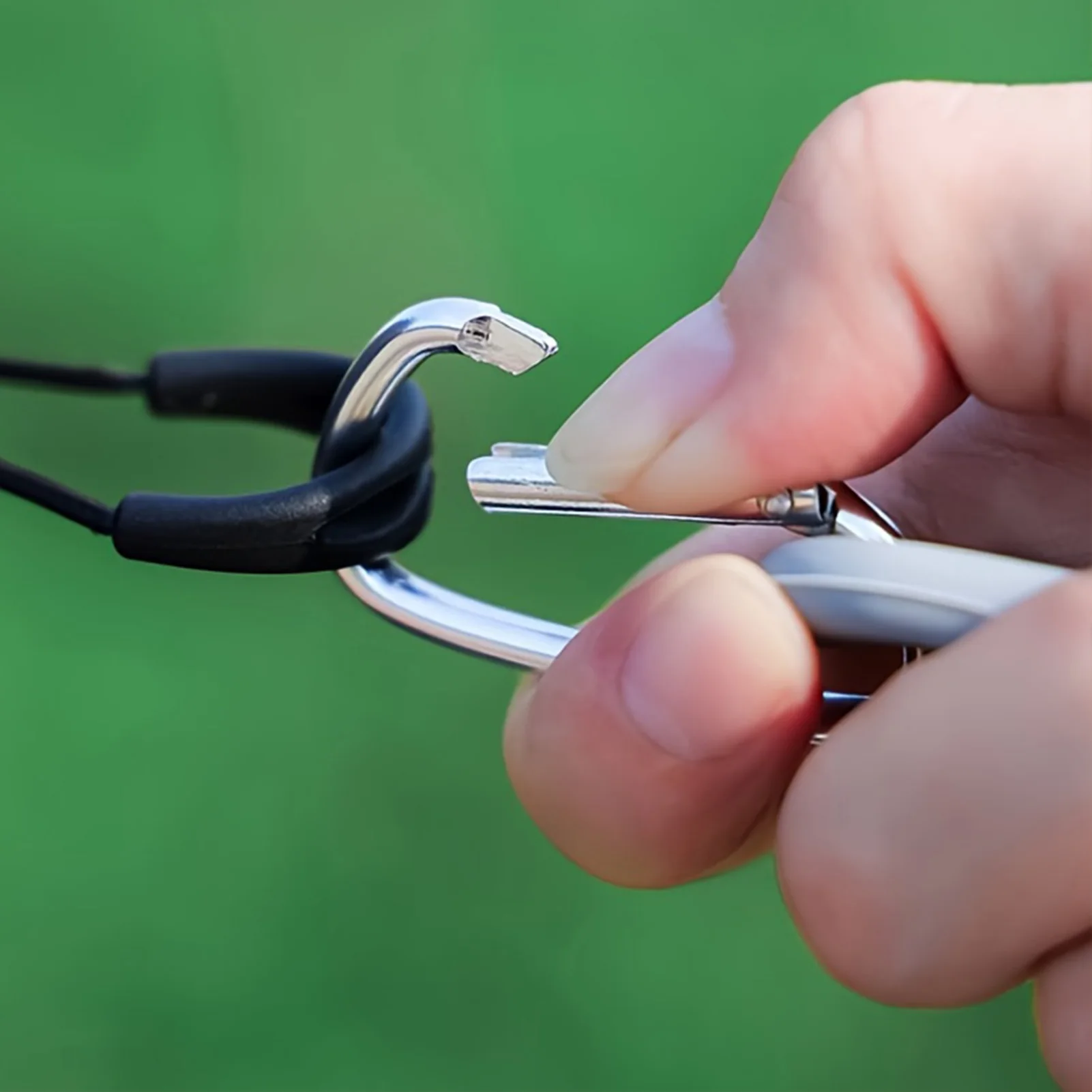 Bottle Buckle with Carabiner Clip Traveling Mountain Climbers Secure Bottle Holder Suitable for Backpacks Bicycles Belts