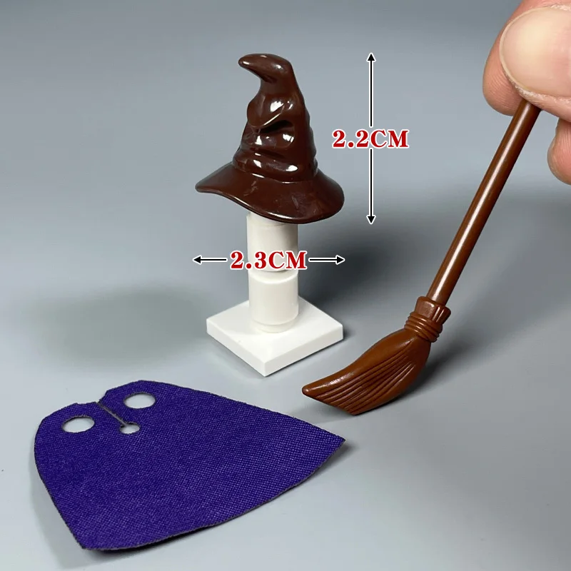 MOC اللبنات الكرتون الرسوم المتحركة الملحقات شخصيات الحركة الصغيرة الأسلحة القبعات تجميعها نموذج ألعاب تعليمية الهدايا