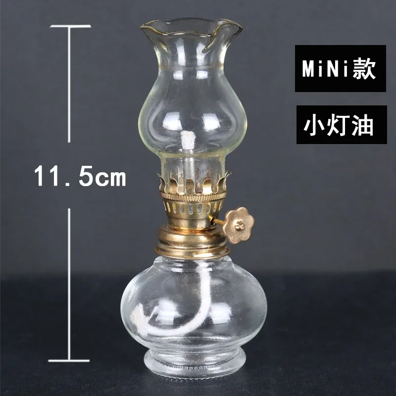 2Pcs Glass Oil Lamp, Vintage Glass Clear Oil Lamps Indoor Decorative Hurricane .Lamp Oil Lantern for Tabletop Decoration