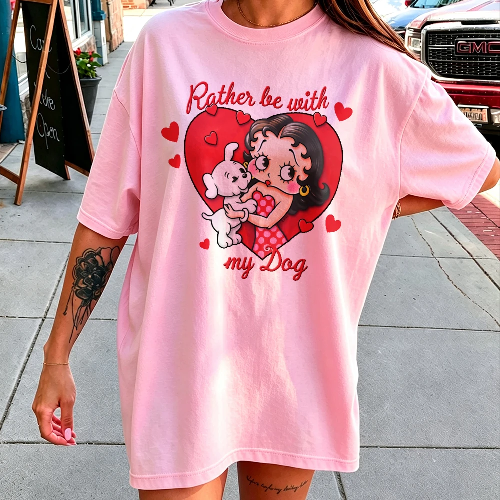 Lustiges T-Shirt „I'd Rather Be with My Dog“ Retro-T-Shirt, Vintage-Cartoon-Hundeliebhaber-Grafik-T-Shirt, klassisches Betty-Boop-Herz-Baumwollshirt