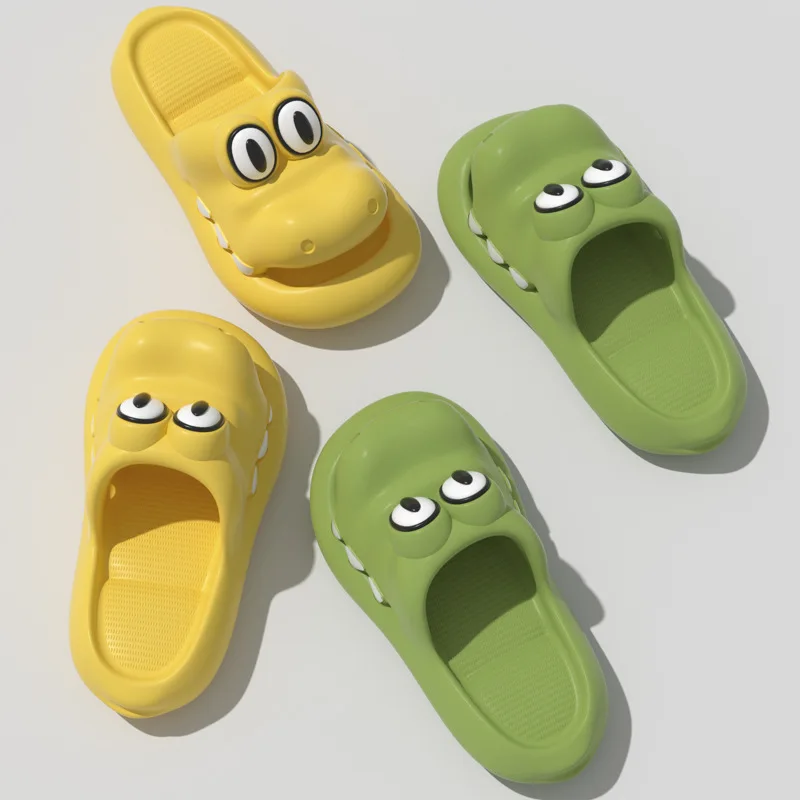Casual Platform Slippers Women Flats House Cute Cartoon Designer Shoes Girls Fashion Popular Summer Beach Footwear Comfortable