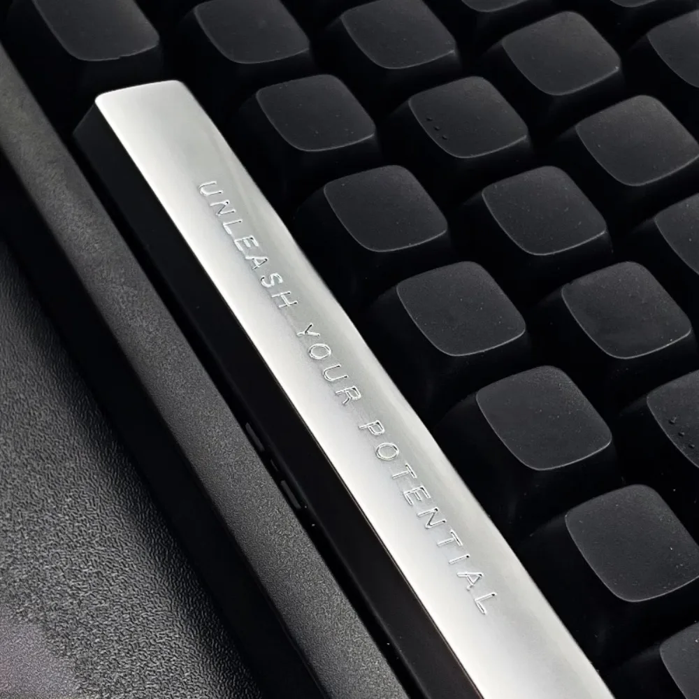 Metal Keycaps 6.25U Space Bar With Minimalist Lettering Keycaps Personalized Cherry Height Keycaps Mechanical Keyboard