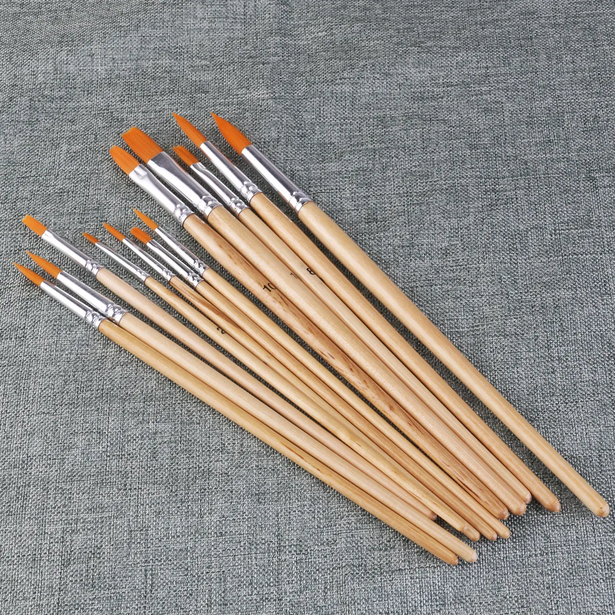 

Набор из 12 профессиональных акварельных кистей с нейлоновой щетиной для акрила и масляной живописи, круглые и плоские кисти в комплекте