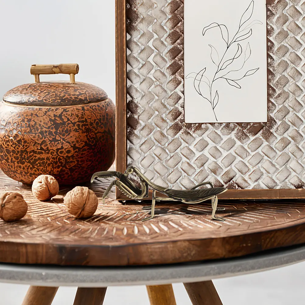 

2pcs Copper Mantis Vintage Brass Desktop Sculpture Home Decor Ornament Retro Animal Statue Tabletop Decoration For Office Indoor