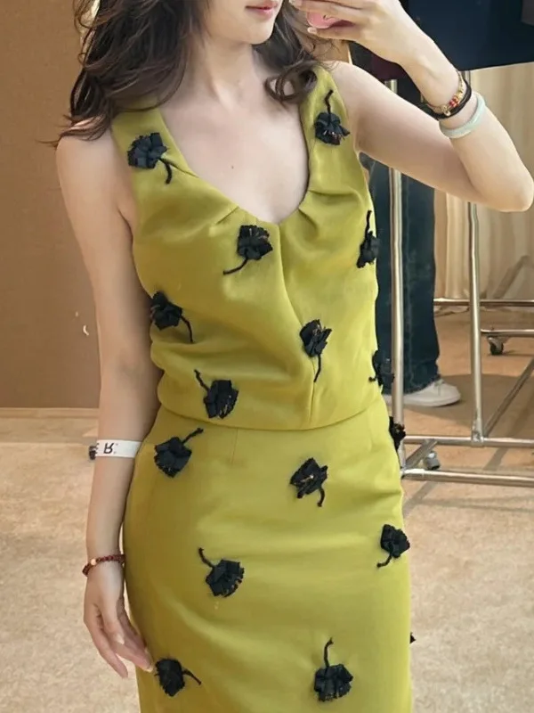 

Elegant Style Shanghai New Flower Short Folded Neckline Vest Women's Slim Fit Outerwear Polyester Material No Chest Pad