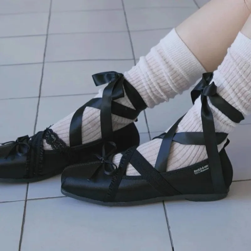 

Lightweight Soft Sole Single Shoes Women's Square Toe Shallow Cross Strap Anti-Slip Low Heel Shoes，French Ballet Style Shoes