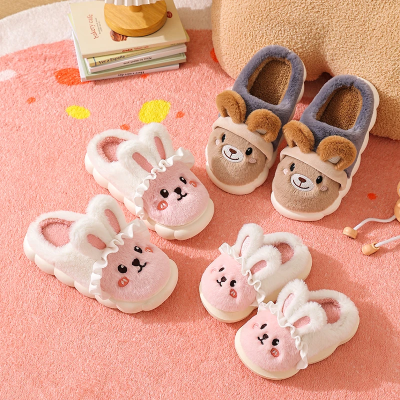

2025 New Baby Warm Slippers Winter New Girls Cute Cartoon Cotton Slippers Non Slip Comfortable Soft Sole Plush Cotton Shoes