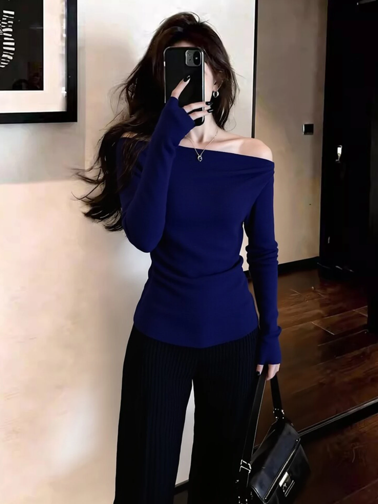 

Женская приталенная футболка с длинным рукавом, универсальная, модная, в корейском стиле, для повседневной носки, шелковый топ, весенняя коллекция