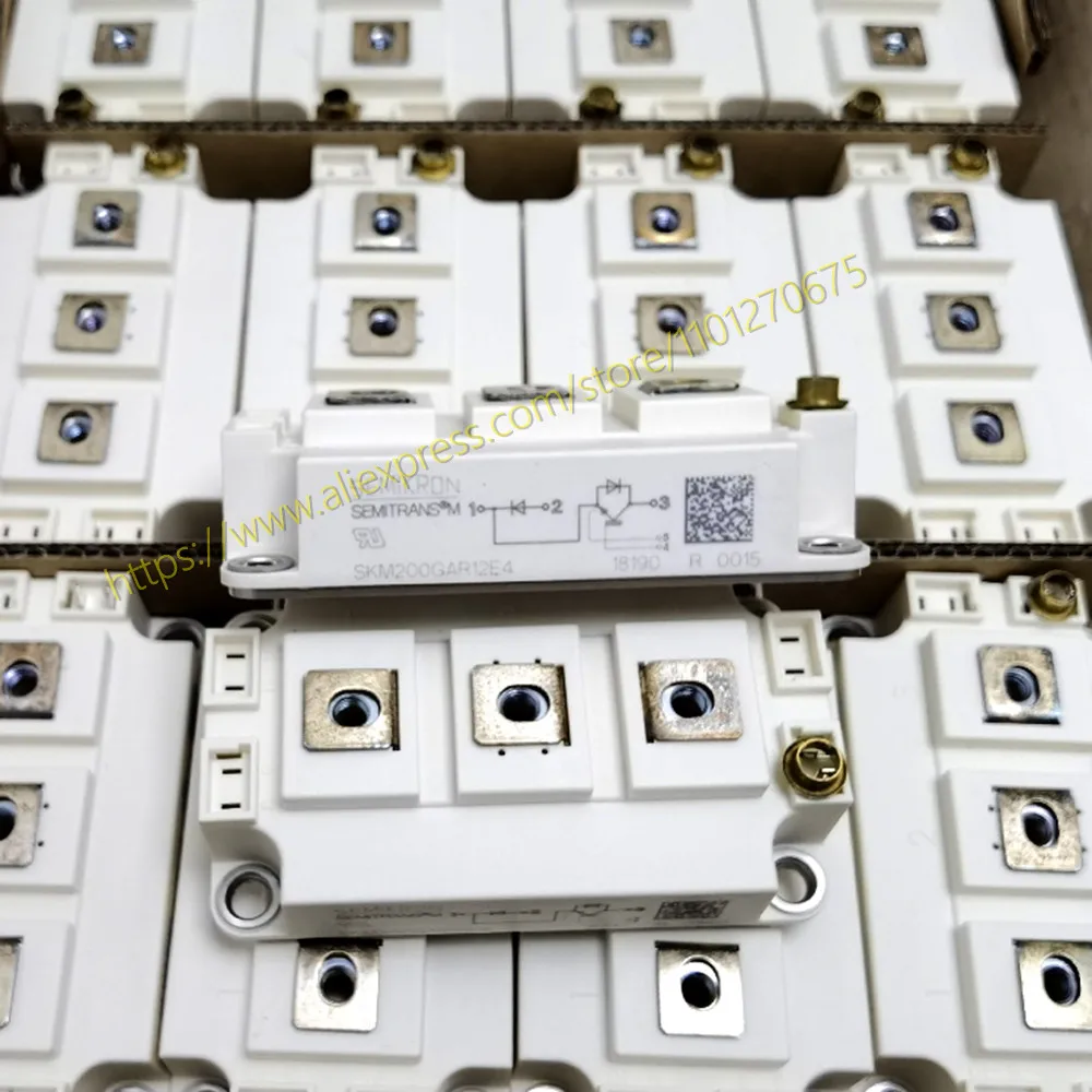 

SKM200GAR12E4 SKM300GAR12E4 SKM400GAR12E4 НОВЫЙ МОДУЛЬ