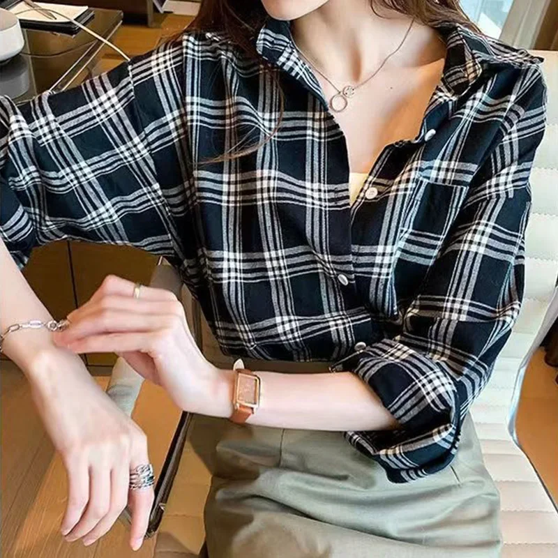 Korean Style Loose Casual Checkered Striped Long Sleeved Shirt Autumn New Original Design Collection Retro Elegant Women's Top