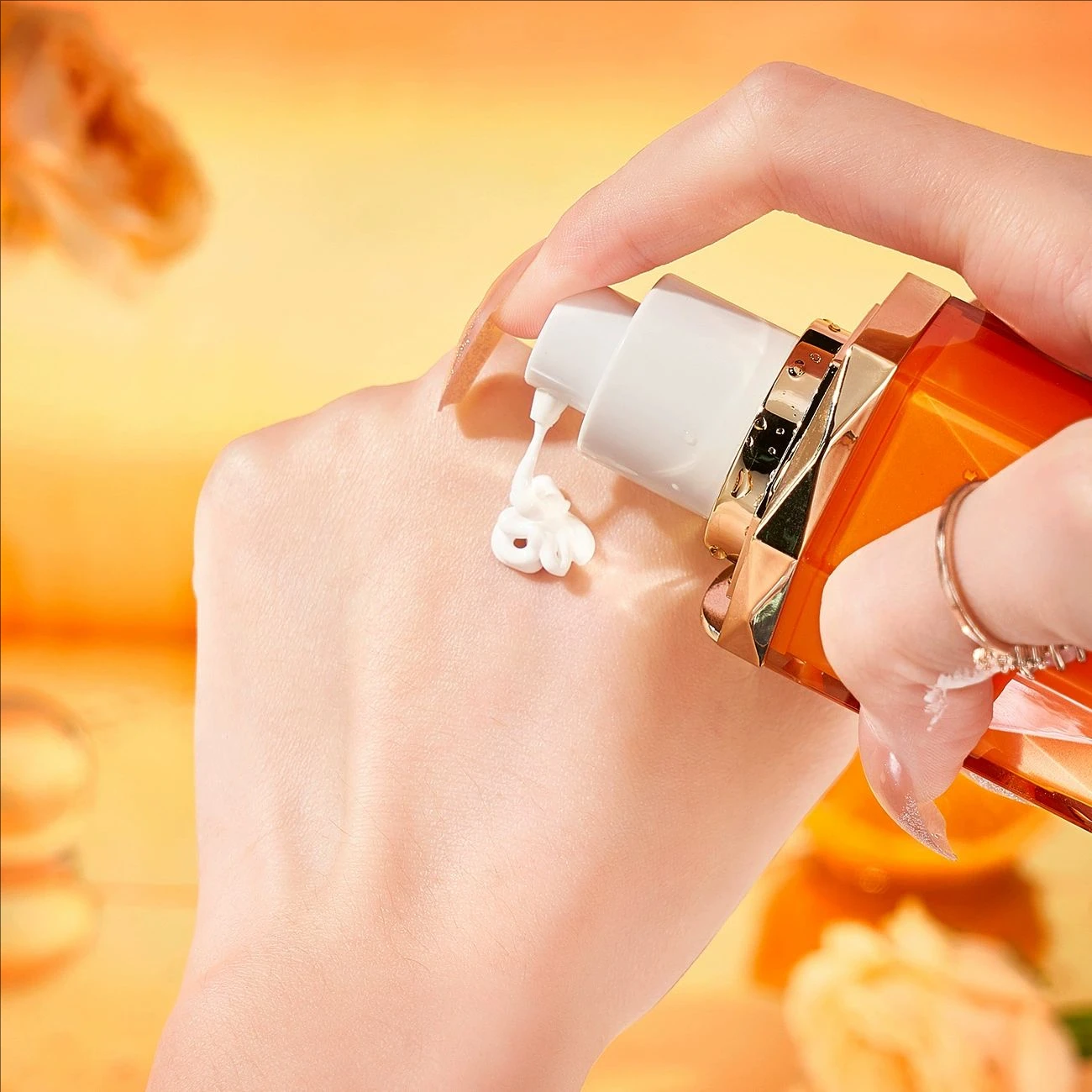 50 جرام خمسة فيتامين C لهجة متابعة كريم VC تبييض اشراق الطبيعية ترطيب كسول ماكياج كريم العناية بالبشرة مستحضرات التجميل