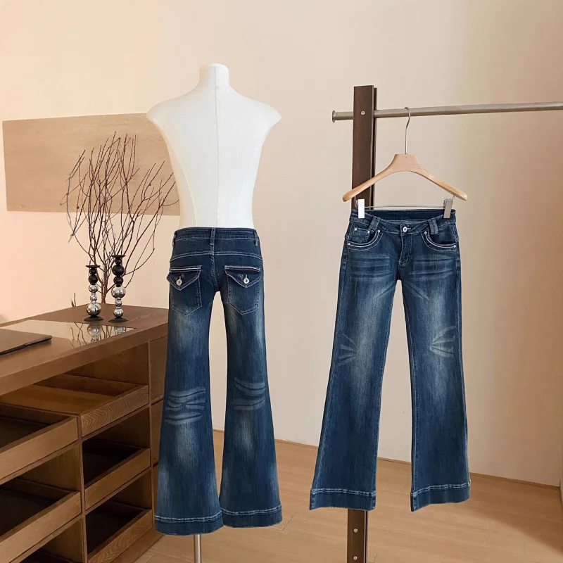 

American retro low-rise washed distressed jeans for women2025New Autumn French-Style Slightly Flared Versatile Trousers