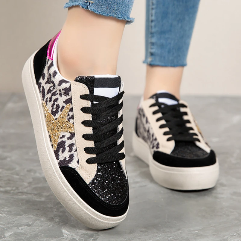 

Flat Shoes 2025 Autumn New Sequin Star Patchwork Casual Shoes for Women, Lightweight and Non Slip Soft Thick Soled Sports Shoes