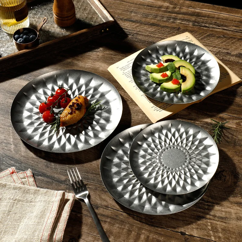 

Retro Stainless Steel Dinner Plate Fruit Dessert Plate Western Steak Dish Home Kitchen Restaurant Hotel Serving Tray for Food