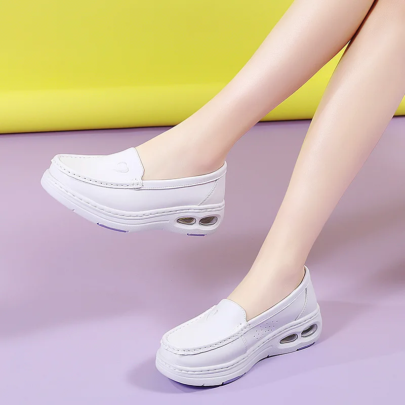 Big size 2024 new  hot sell high quality real cow leather soft and comfortable white color  lady shoes for nurse and doctor