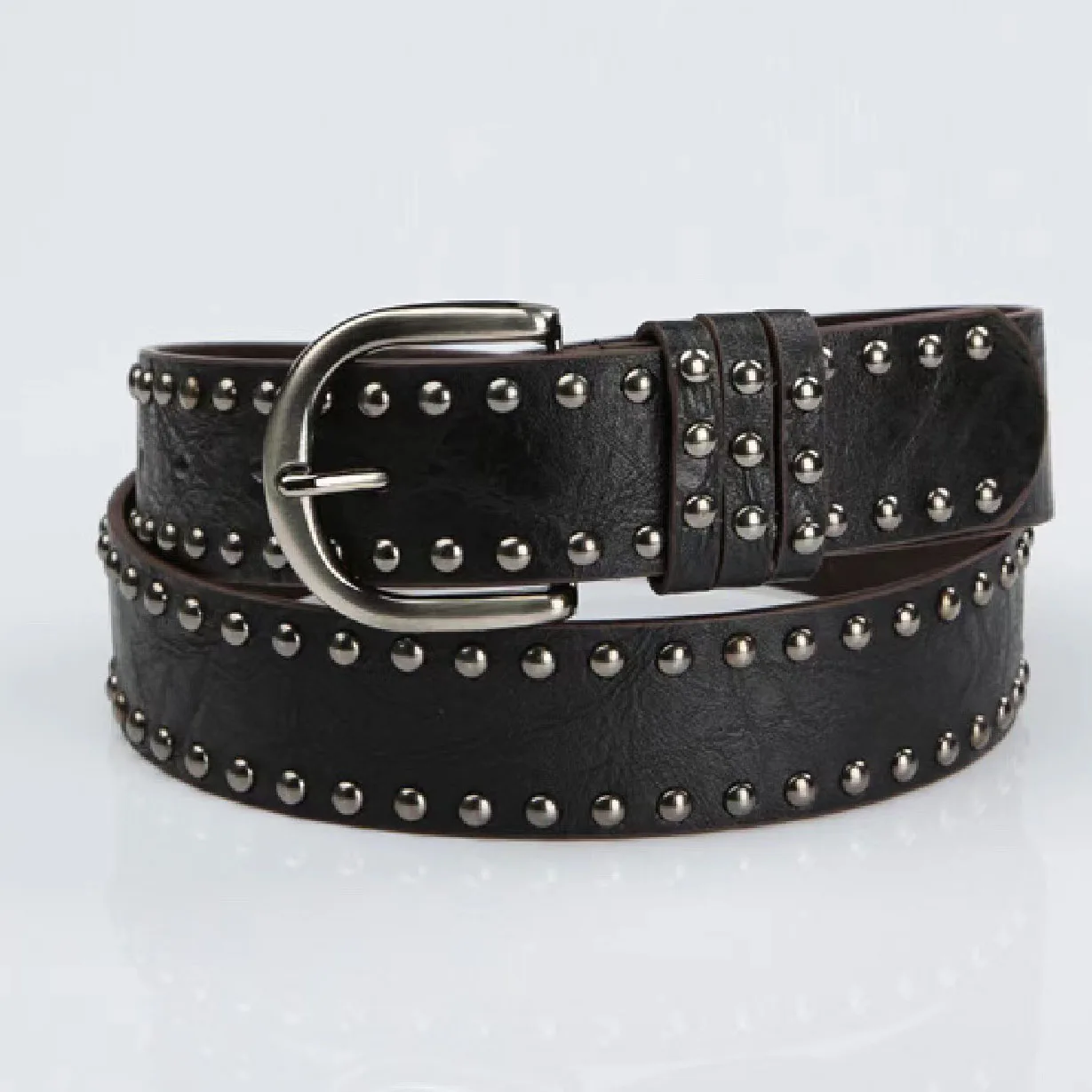 New style rivet black punk style needle buckle belt, versatile and high-end for women, Y2k belt, men\'s and women\'s denim belt