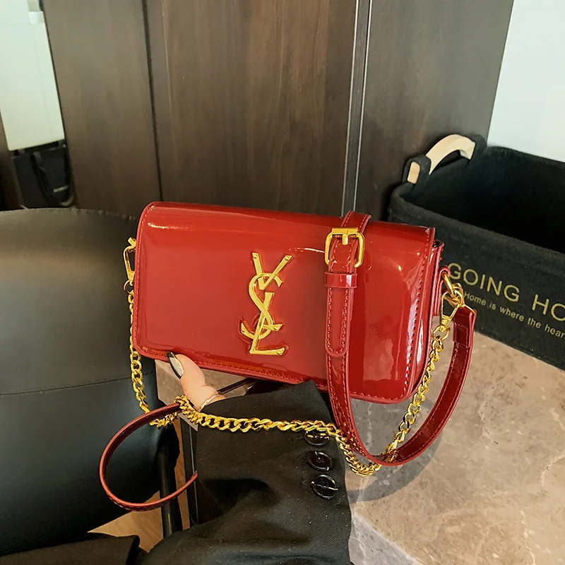 

2025 New Women's Square Chain Bag Fashion Minimalist Crossbody Purse Stylish Small Shoulder Bag Elegant Textured Handbag