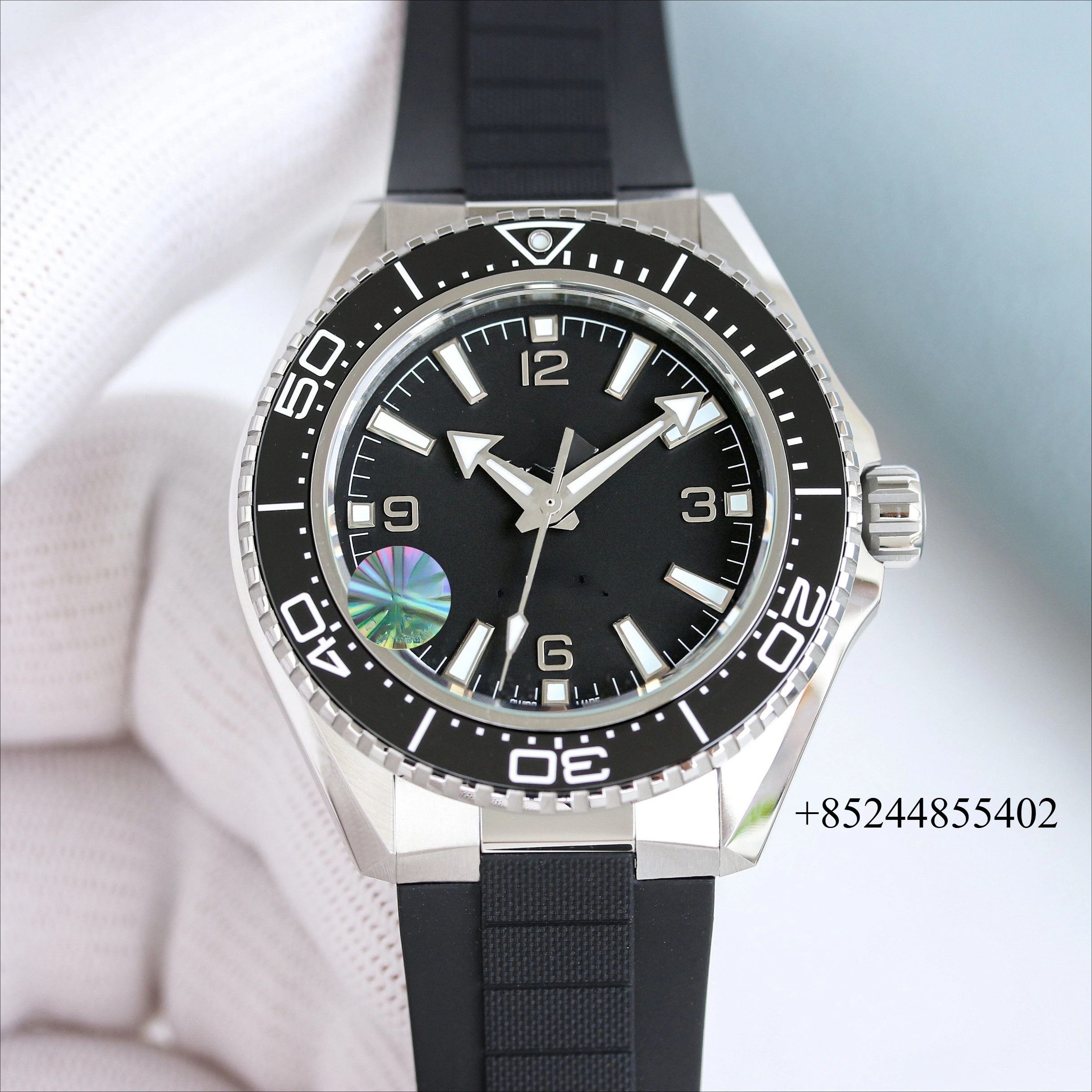 

Customizable Luxury Watch in Steel P8912 Automatic Mechanical Movement Exquisite Heritage and Artisanal Dial size 42mm