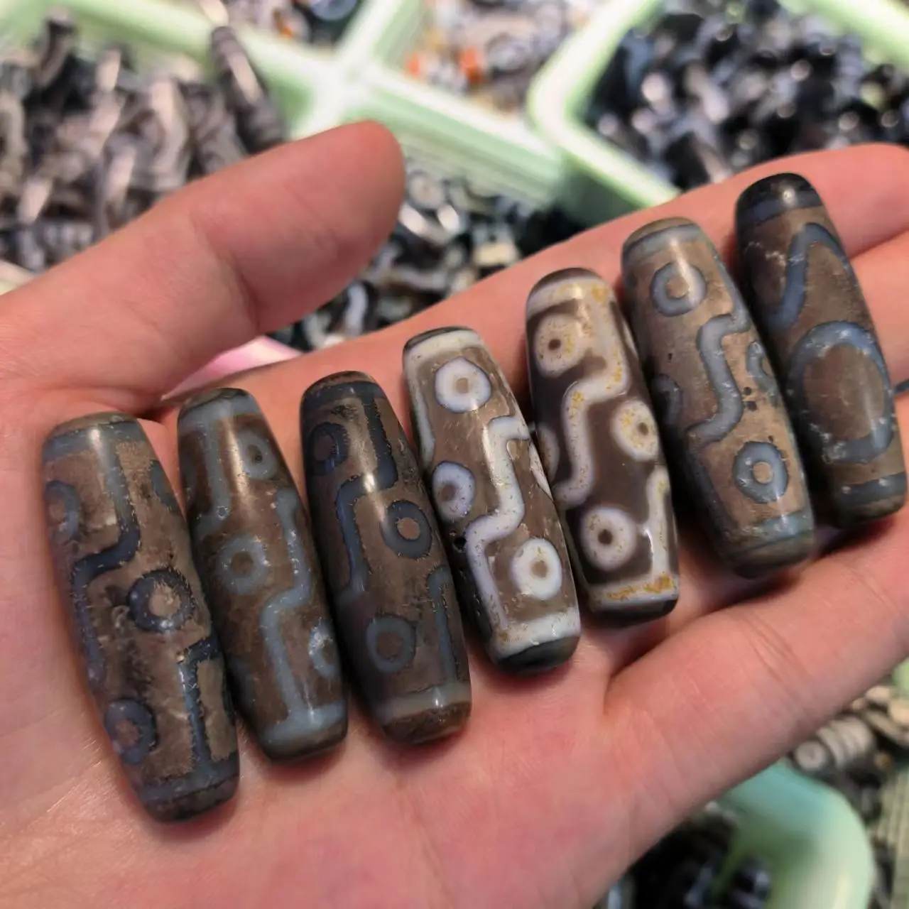 

1pcs/lot Natural Nine Eyes Pattern Old Agate Dzi Beads special variety retro rare precious accessories gem jewelry amulet taki