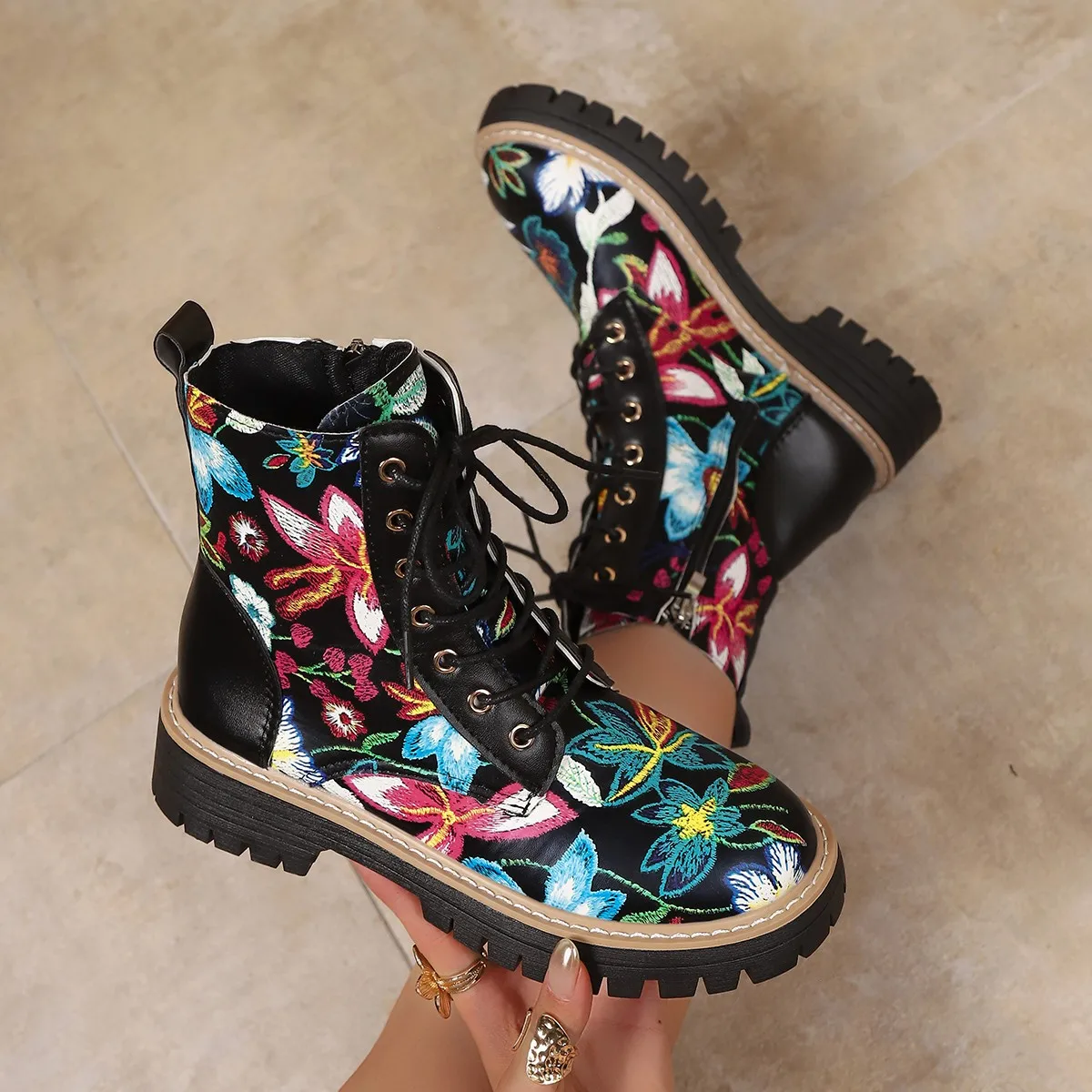 

Женские короткие ботинки с цветочным принтом, осень-зима, новая модная удобная повседневная обувь, ботильоны на толстом среднем каблуке с боковой молнией