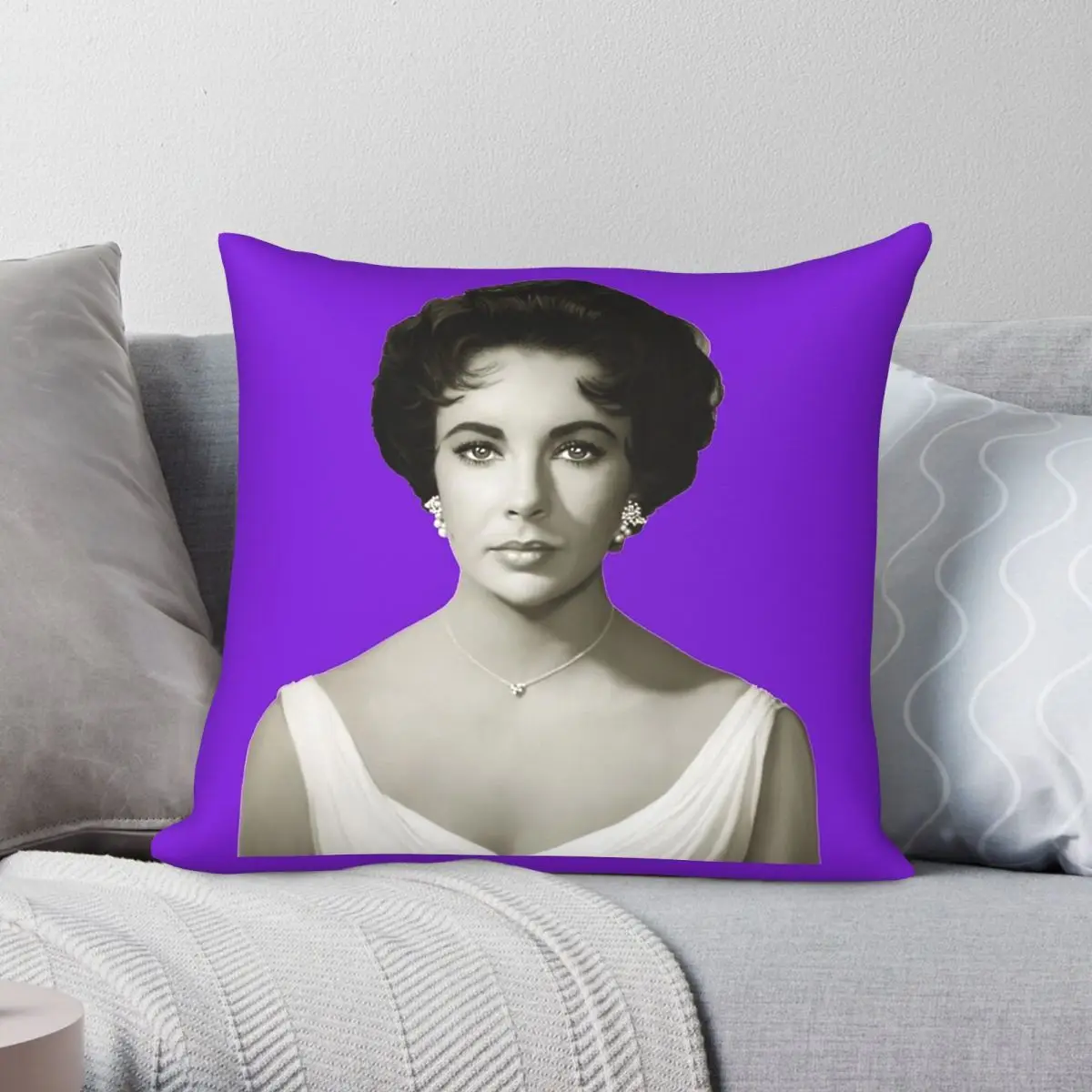 Elizabeth Taylor Portrait Square Pillowcase Polyester Linen Velvet Pattern Zip Decorative Throw Pillow Case Home Cushion Case