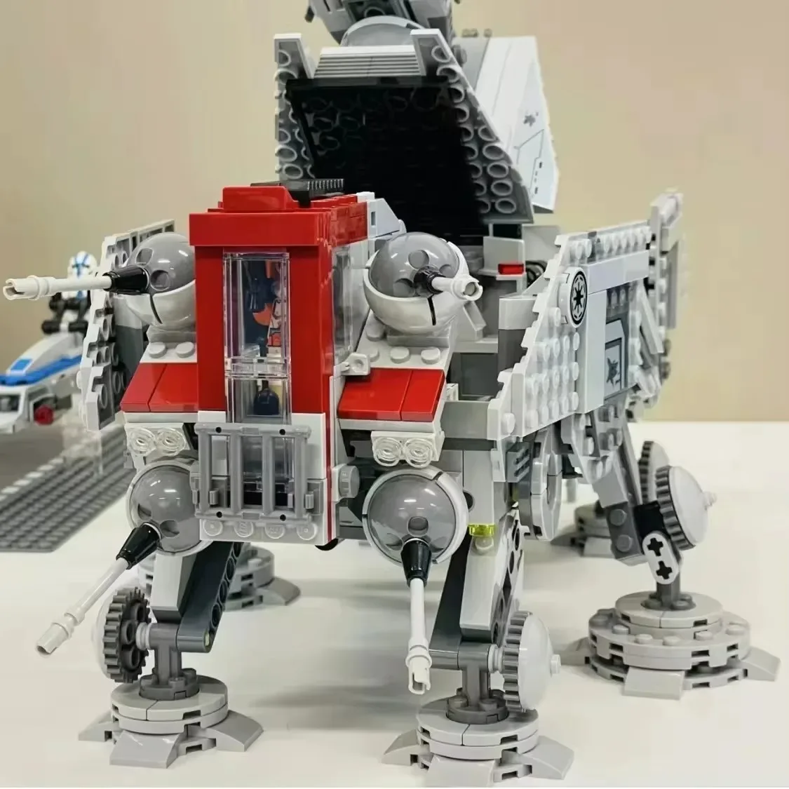 Juguetes calientes StarWars, actuador táctico todo terreno At-te con modelo 75337, Kit de construcción, ladrillos autoblocantes, regalo de cumpleaños y Navidad