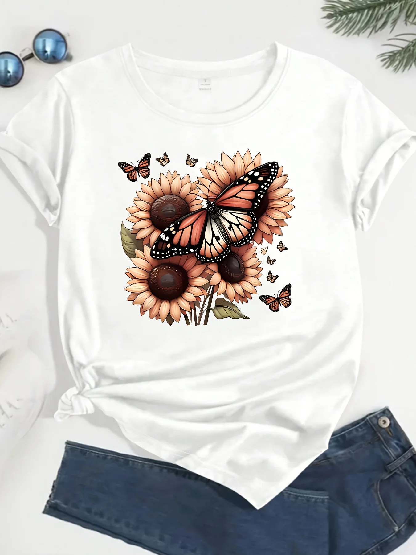 

Sunflower butterfly pattern T-shirt fashionable women top fashion summer women short sleeved T-shirt