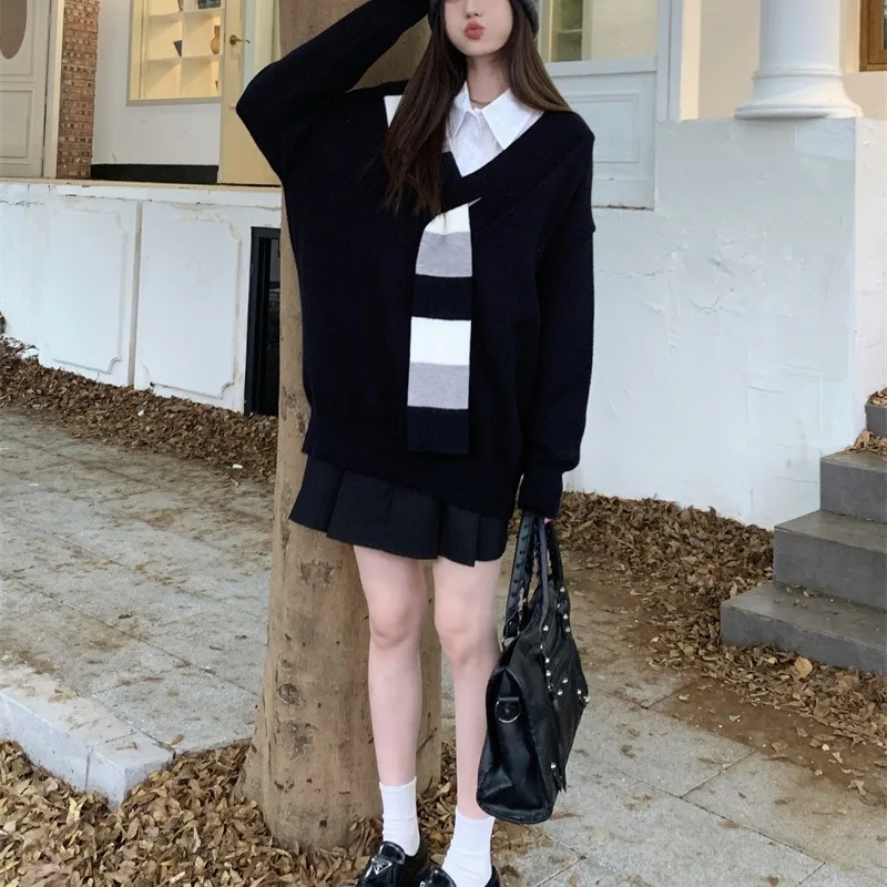 سترات نسائية بأكمام طويلة مكونة من قطعتين ورقبة على شكل حرف v مخططة للخريف والشتاء تصميم وشاح مزخرف بلوفرات سميكة من Ulzzang