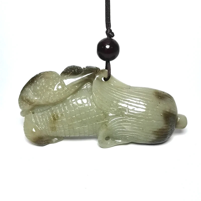 YIZHU CULTUER ART Size 9 × 4.3 cm Old China Hetian Jade Hand Carving Maize Jin Chan Pendant Gift Collection