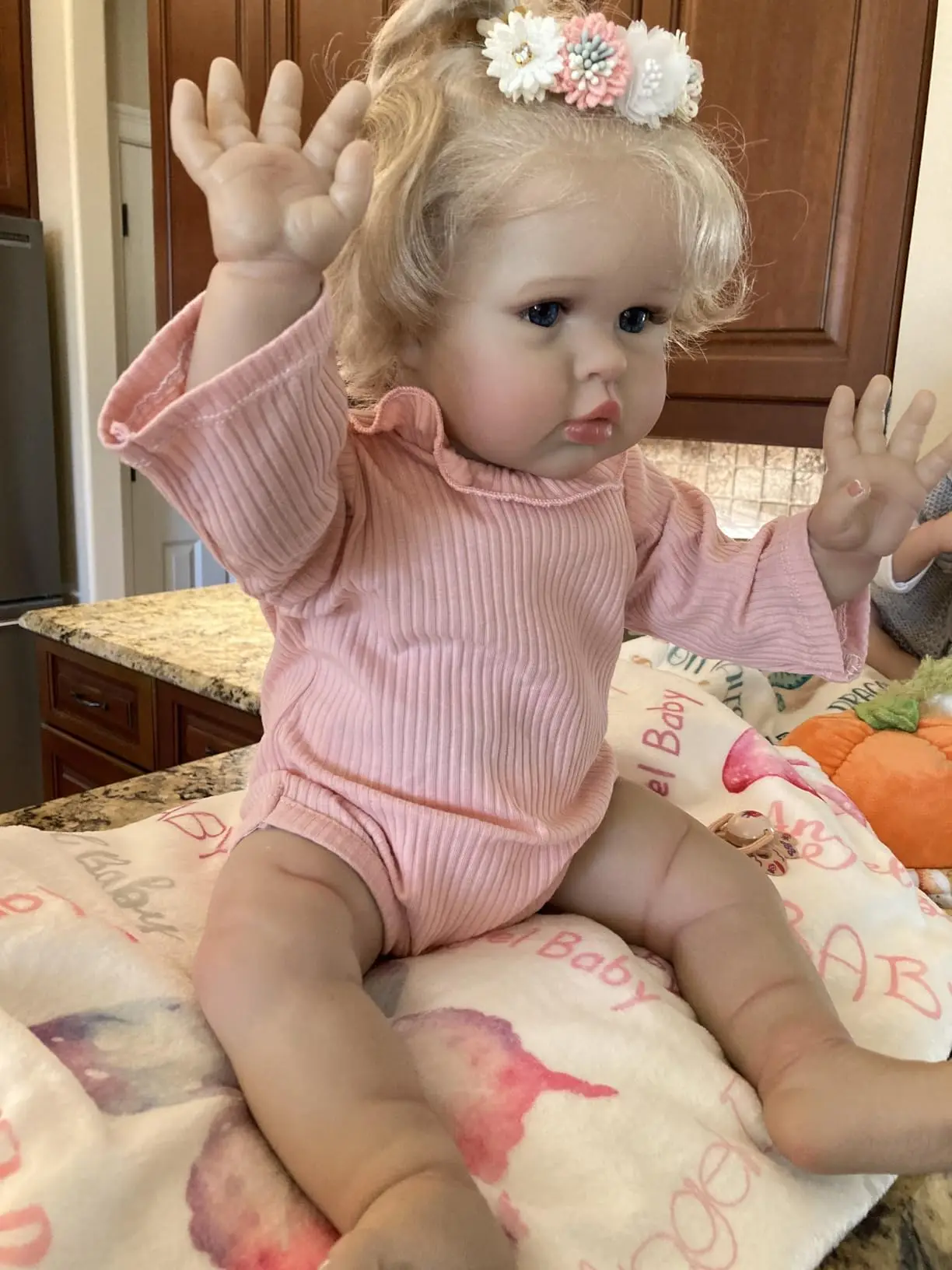 

55 см Ellie Reborn Baby Doll Реалистичная перерозная кукла для малышей Мягкие на ощупь художественные куклы ручной работы 3D кожа с видимыми венами Bebes Reborns