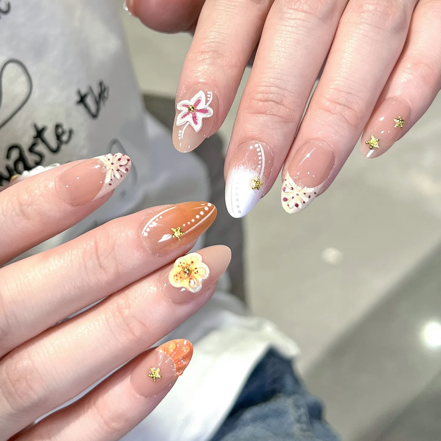 

30 boxed three-dimensional relief starfish shell flower wearing armor ins ocean wind fake nail