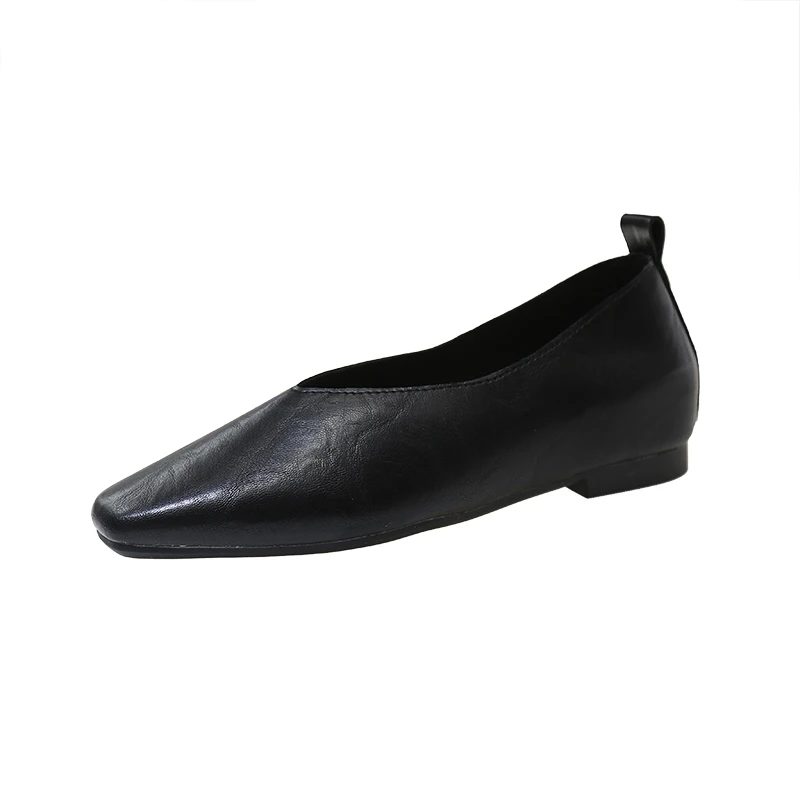 Damen-Ballerinas mit eckiger Zehenpartie, V-Ausschnitt, aus weichem Leder, zum Hineinschlüpfen, in Metallic-Gold- und Silberfarben, für das Büro. – Detail 16