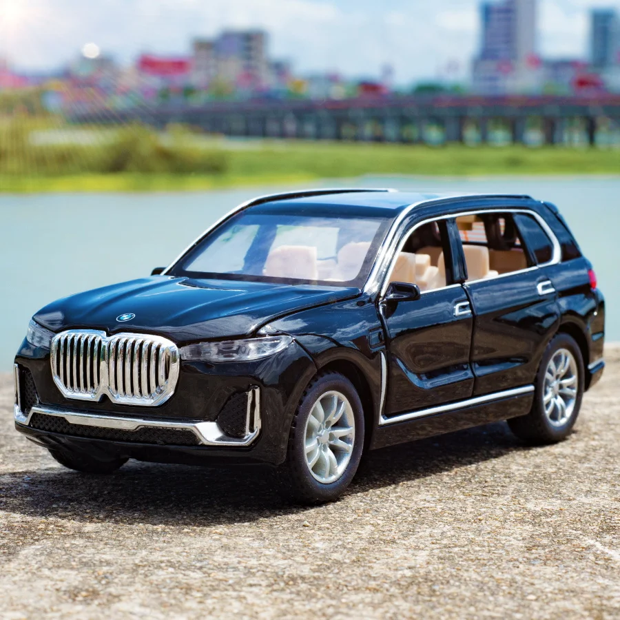 1:32 BMW X7 SUV Alloy Off-road Car Model Diecasts Toy Vehicles Metal Car Model Sound and Light Collection Childrens Toy Gift A35