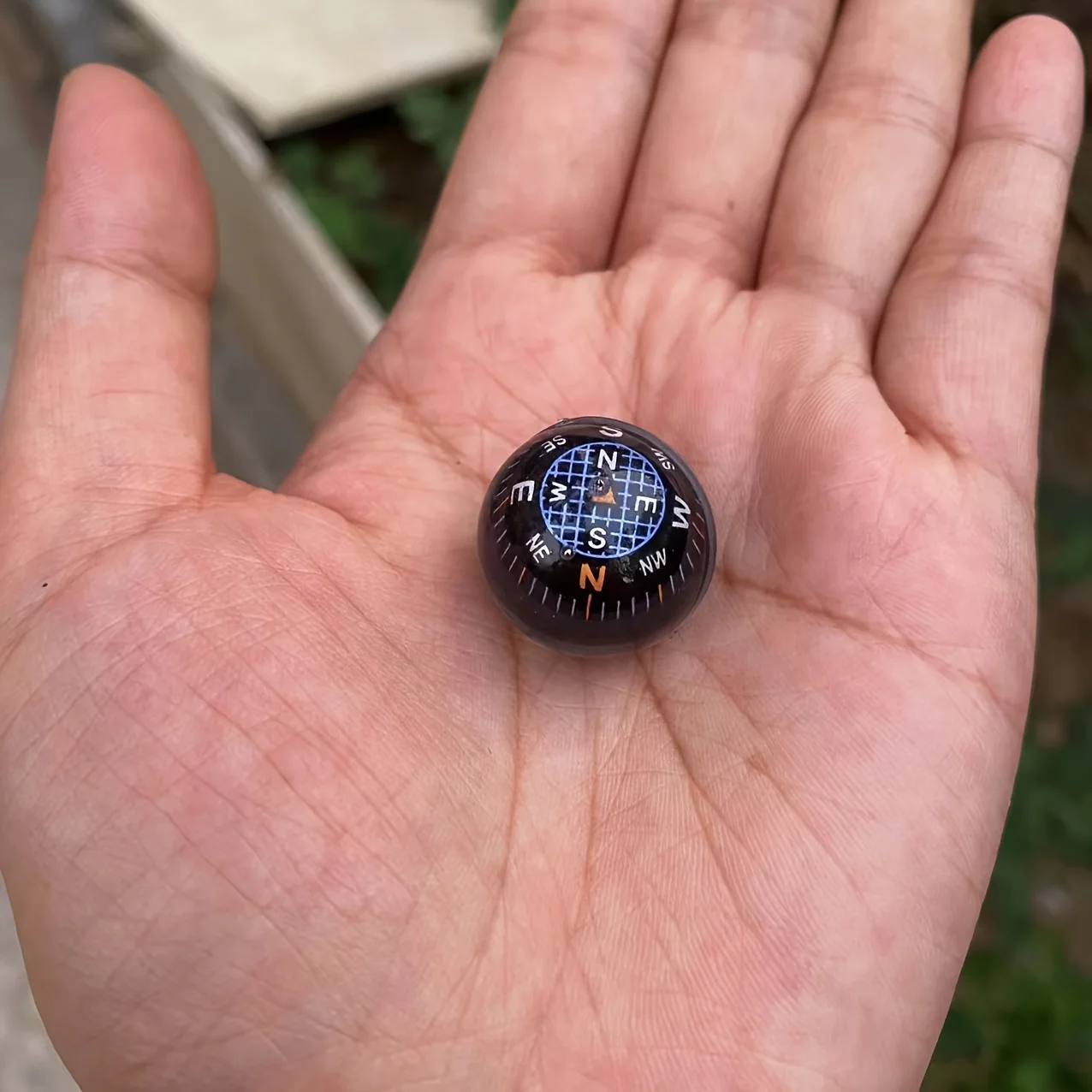 Spherical Compass With Thermometer High Refractive Index Plastic Navigation Tool No Flint No Magnesium Stick Non‑Battery Operate